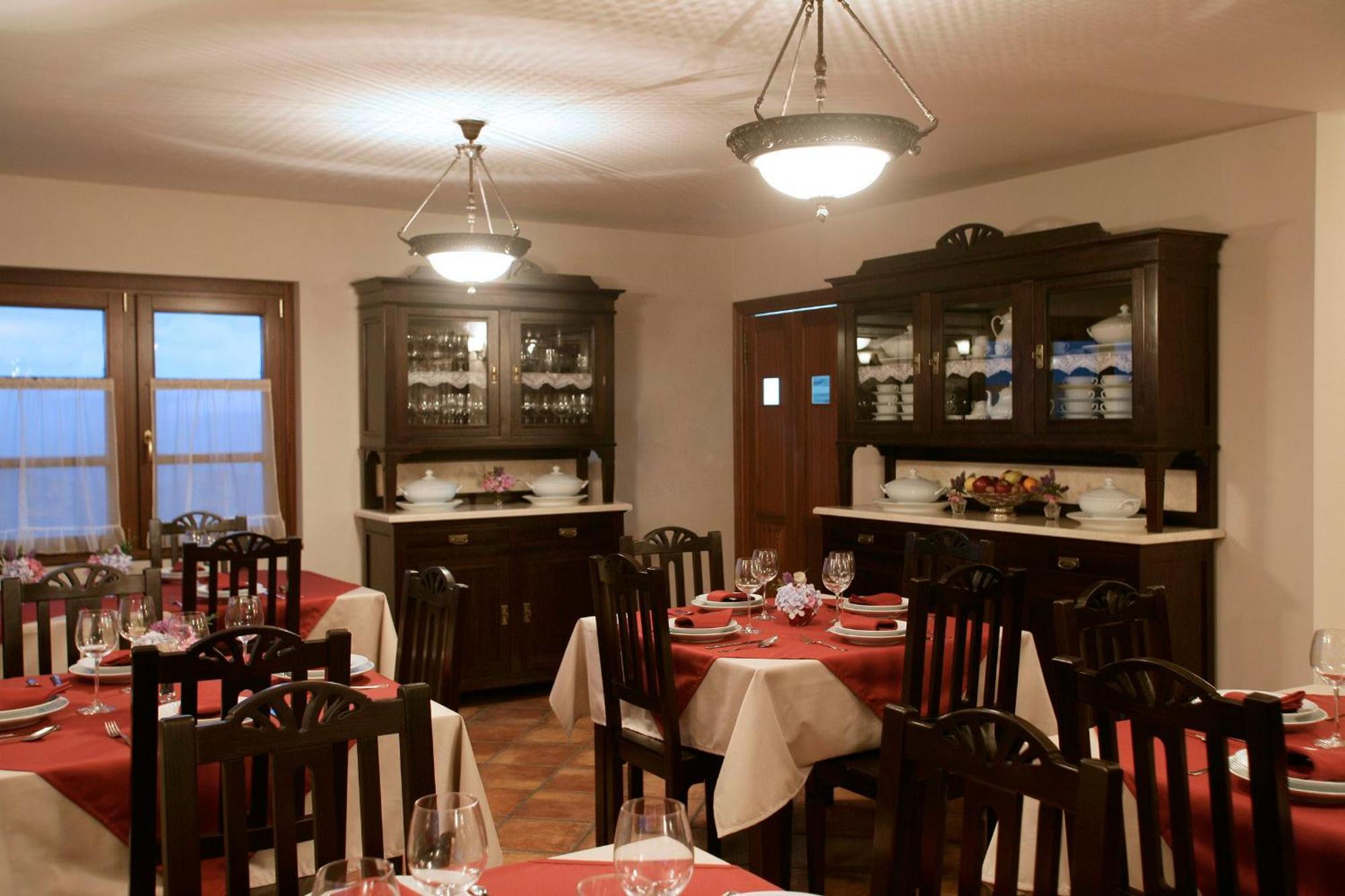 Hotel Rural Yeguada Albeitar Villayon ภายนอก รูปภาพ